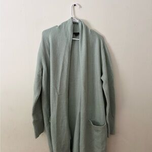 Ann Taylor Soft Mint Cardigan